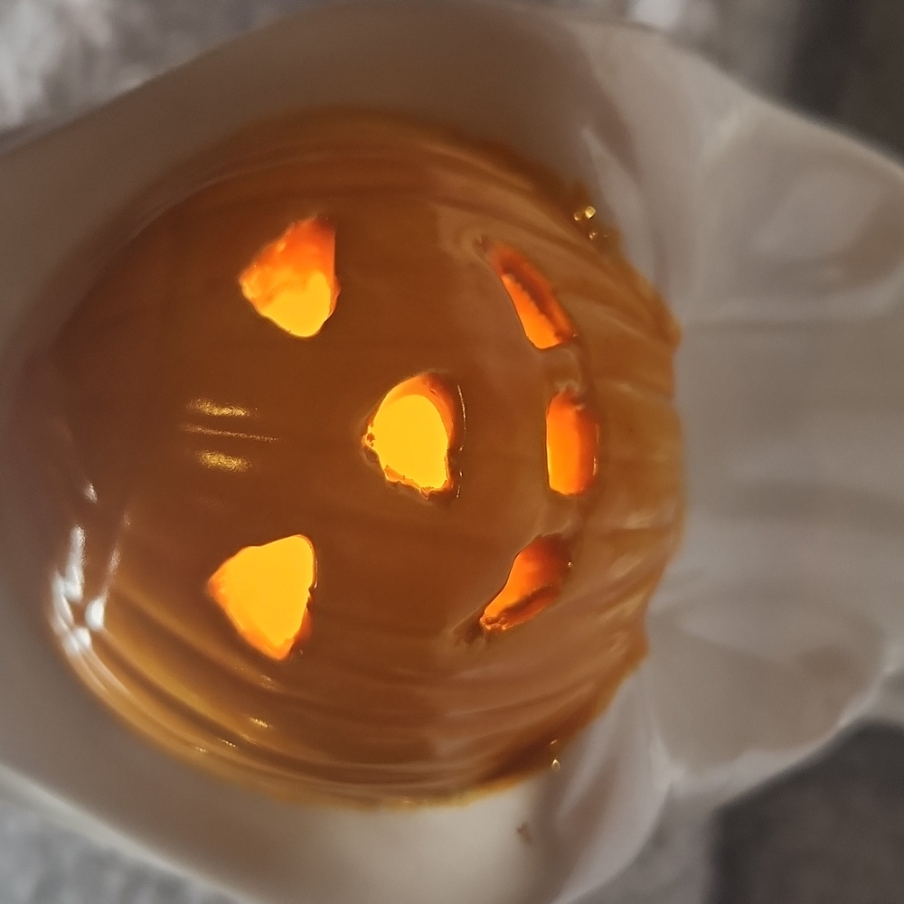 Halloweem Ceramic Spooky Ghost with Smiling Pumpkin Decor Light - Picture 8 of 11